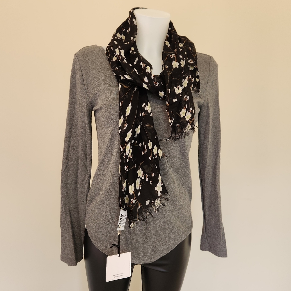 "In bloom" Lightweight printed floral scarf